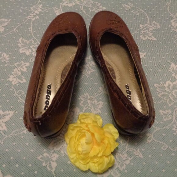 PRETTY GIRL TOOLED TEXTURED LEATHER LOOK WEDGED SHOES 7 - Picture 3 of 12